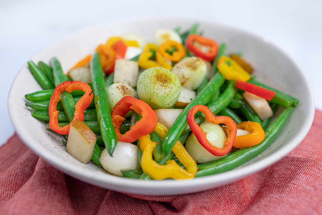 Green Beans and Pears with Pearl Onions